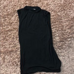 Black tanktop